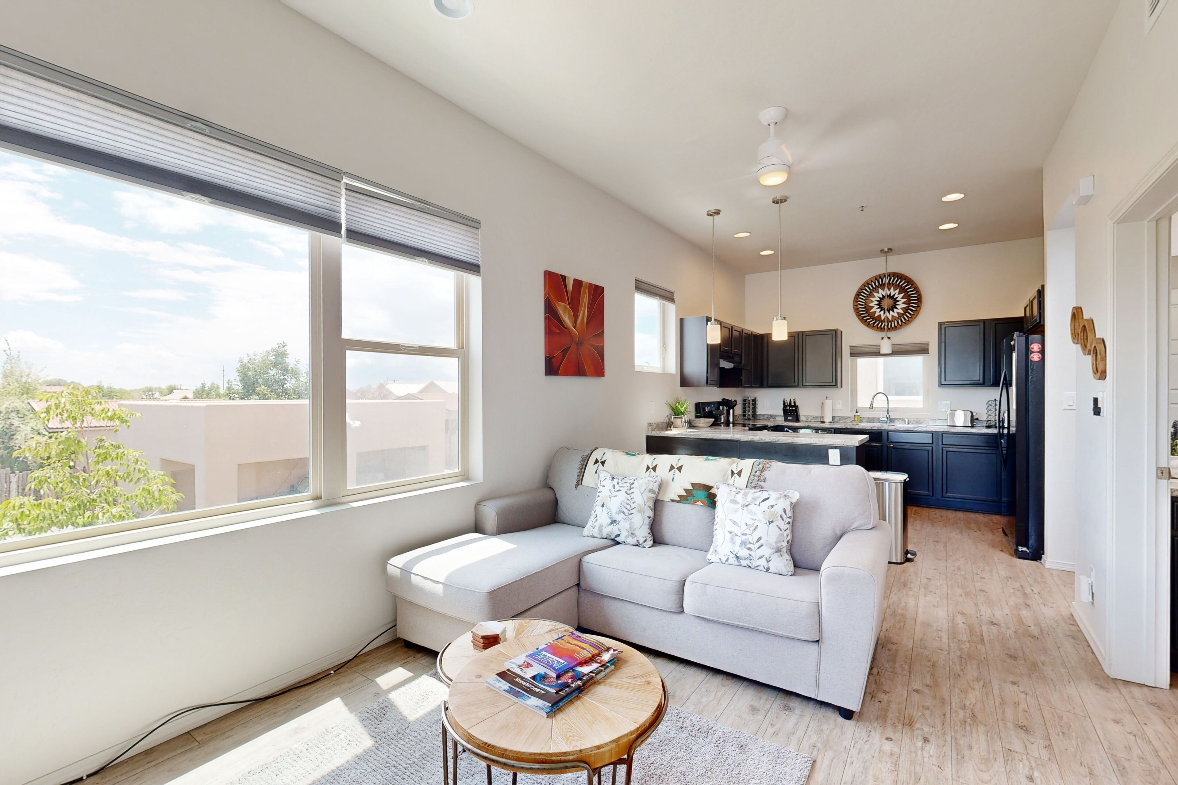 Top-floor corner condo with AC, high-speed WiFi, & mountain views - near shops