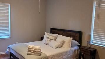 2 camere, ferro/asse da stiro, Wi-Fi gratuito, lenzuola