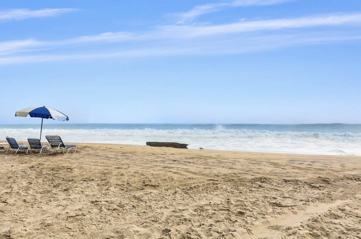 Renovated Beachfront Condo With An Incredible View in Montauk, United States
