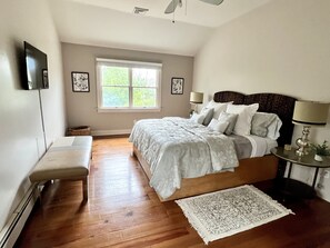 5 soverom, skrivebord, strykejern/-brett og wi-fi (inkludert)