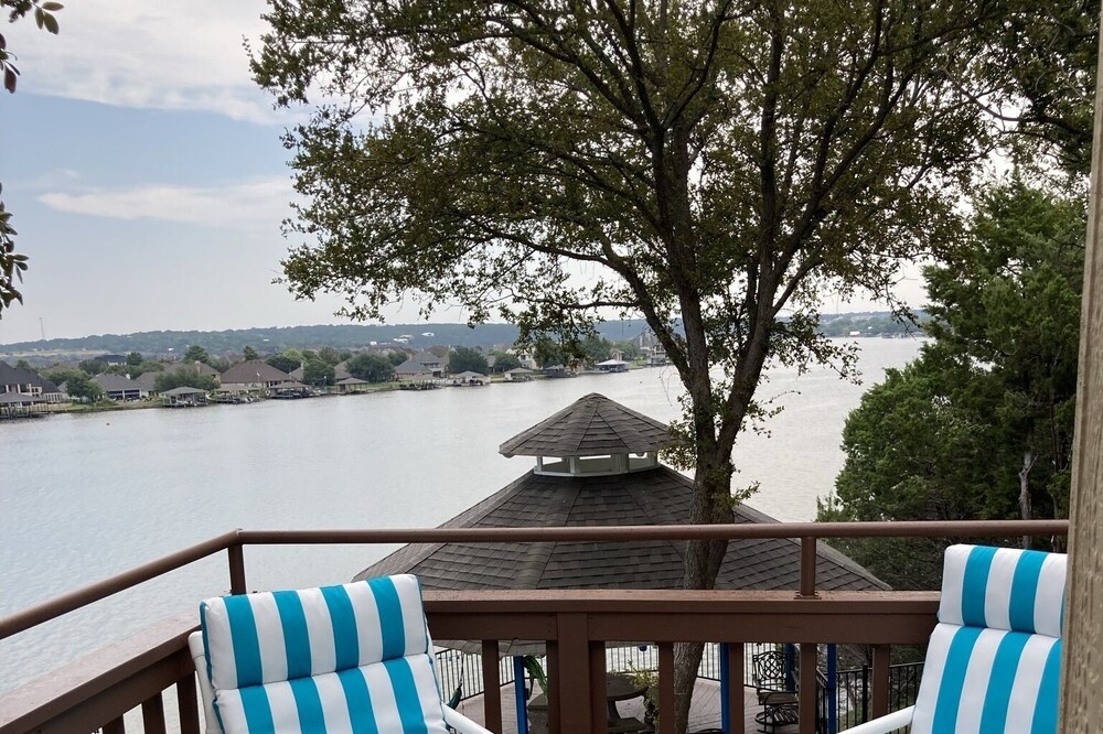 Cozy get away at Captain’s Landing