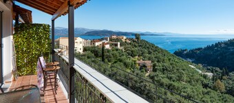 Kati Sea View: Brand New! Amazing views, WiFi, Aircon