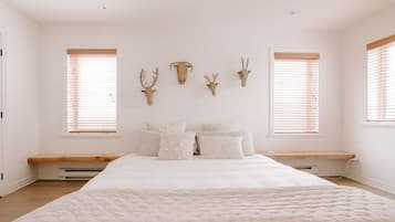 5 bedrooms, iron/ironing board, travel crib, free WiFi