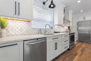 Fridge, microwave, oven, stovetop - Luxury Bayou Experience with Pool and Outdoor Kitchen (Ocean Springs)