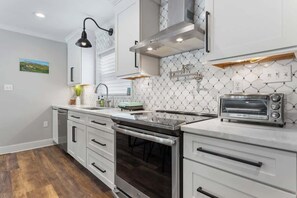 Fridge, microwave, oven, stovetop - Luxury Bayou Experience with Pool and Outdoor Kitchen (Ocean Springs)