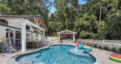 Luxury Bayou Experience with Pool and Outdoor Kitchen
