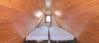 Lovely apartment in villa for 6 people with WIFI, TV, balcony and pets allowed