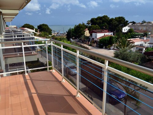 Lovely apartment for 6 people with pool, WIFI, TV and balcony