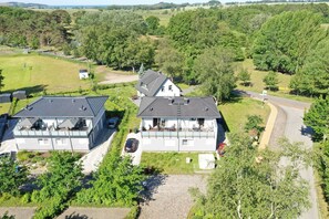 Unclassified image, 4 of 40, button - Sealodge - house close to the beach with sea view, use of swimming pool and sauna - (Göhren)