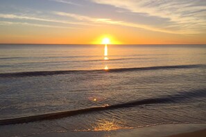 Luokittelematon kuva, 4 kautta 40, painike