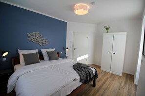 Unclassified image, 2 of 40, button - Sealodge - house close to the beach with sea view, use of swimming pool and sauna - (Göhren)