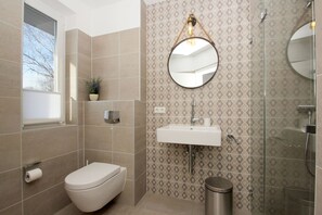 Unclassified image, 5 of 40, button - Sealodge - house close to the beach with sea view, use of swimming pool and sauna - (Göhren)