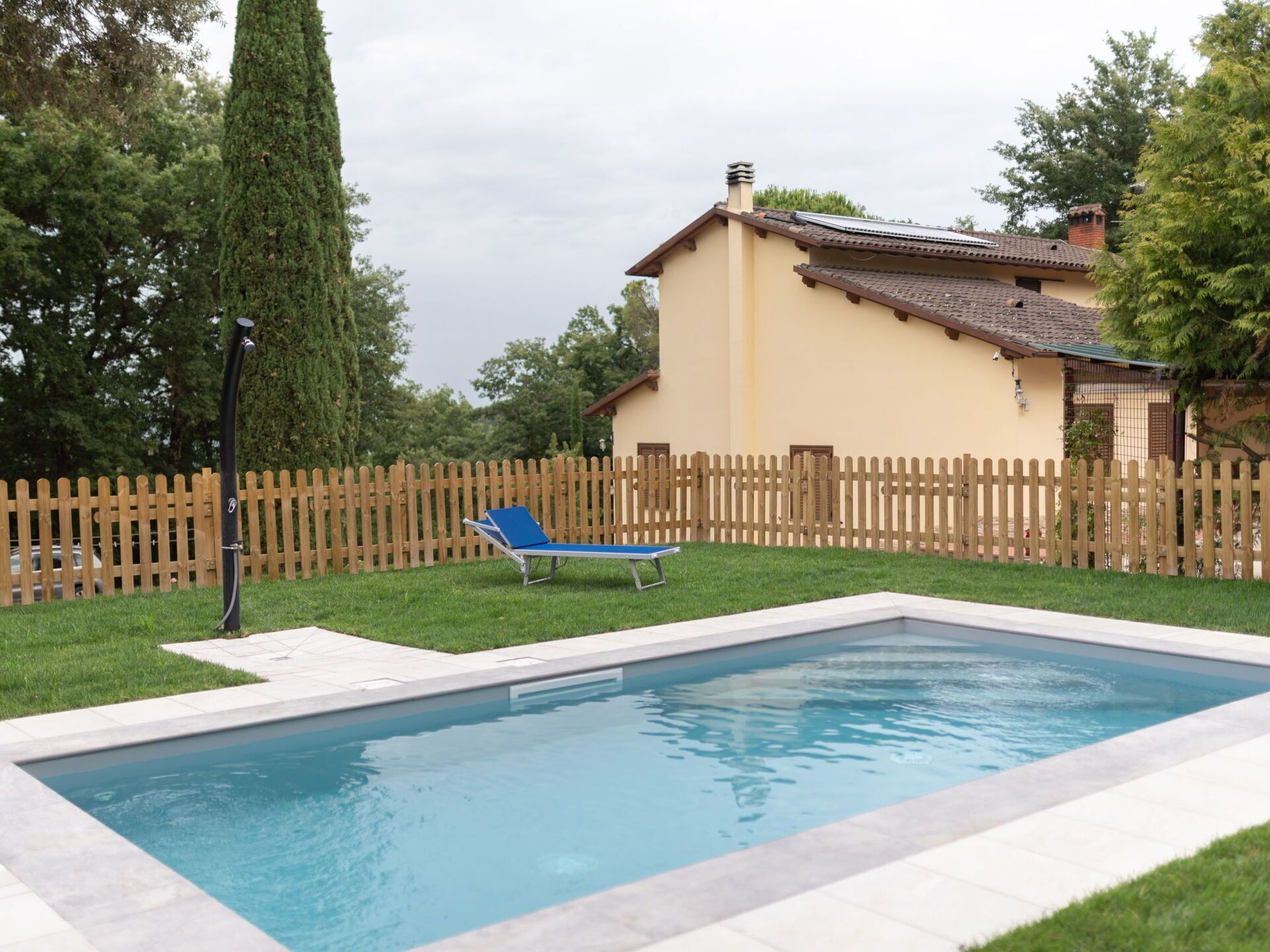 L'Eau, Ciel, Plante, Piscine, Bâtiment, Arbre, Ombre, Herbe, Loisir, Paysage