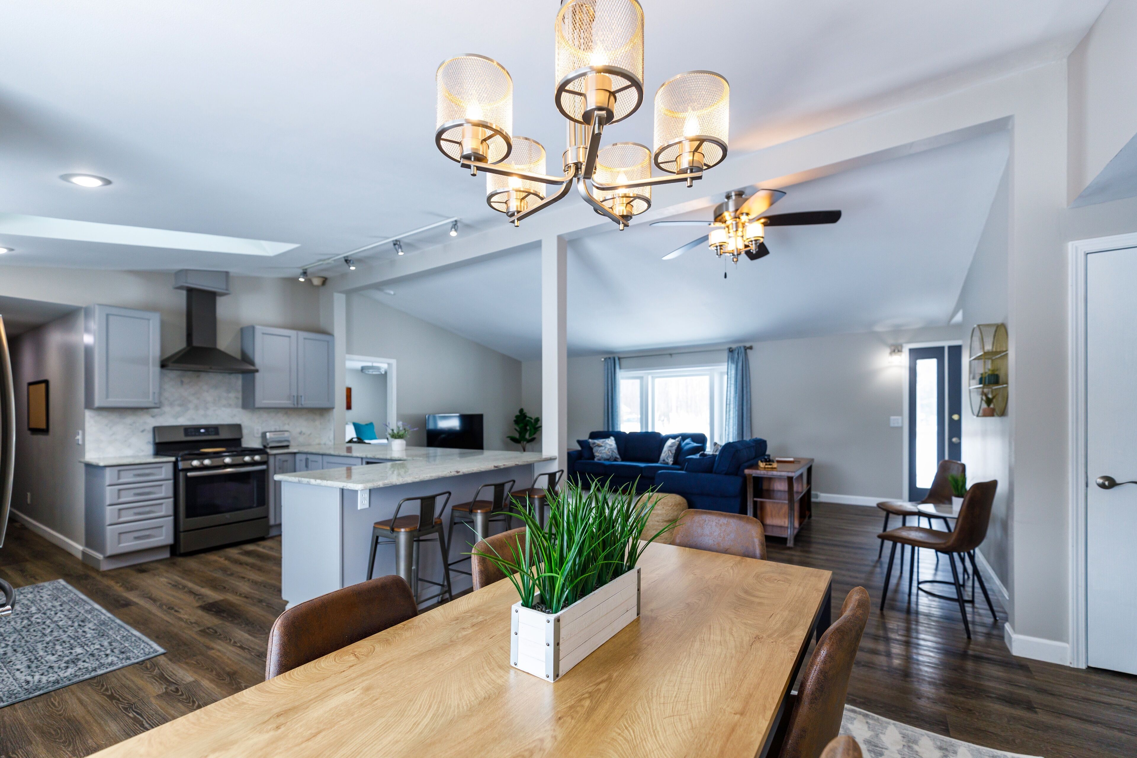 Beautifully updated home in Egg Harbor!