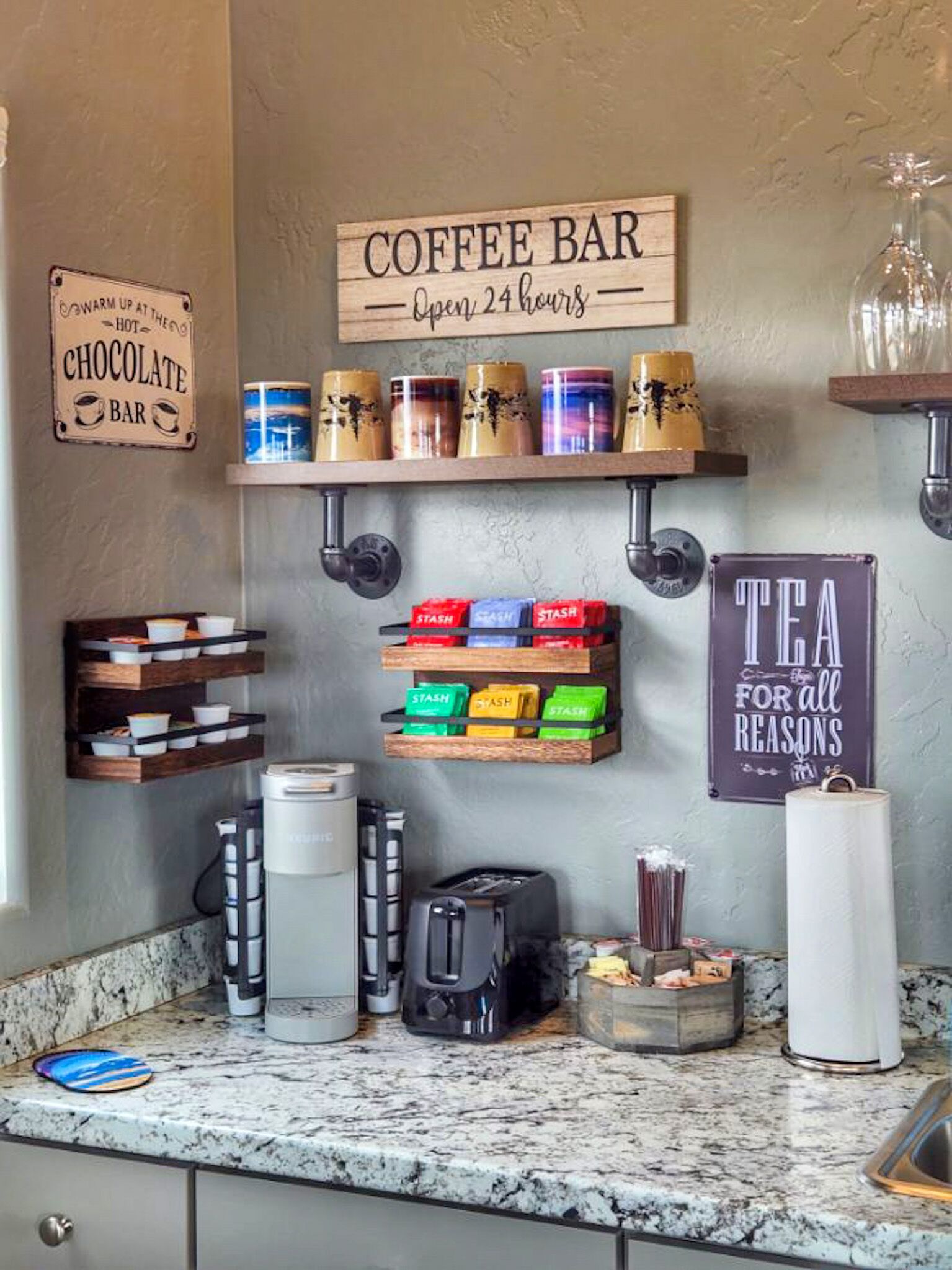 Cozy Lakeview Cabin | Stunning Lake and Mountain View | Canyon Ferry Lake