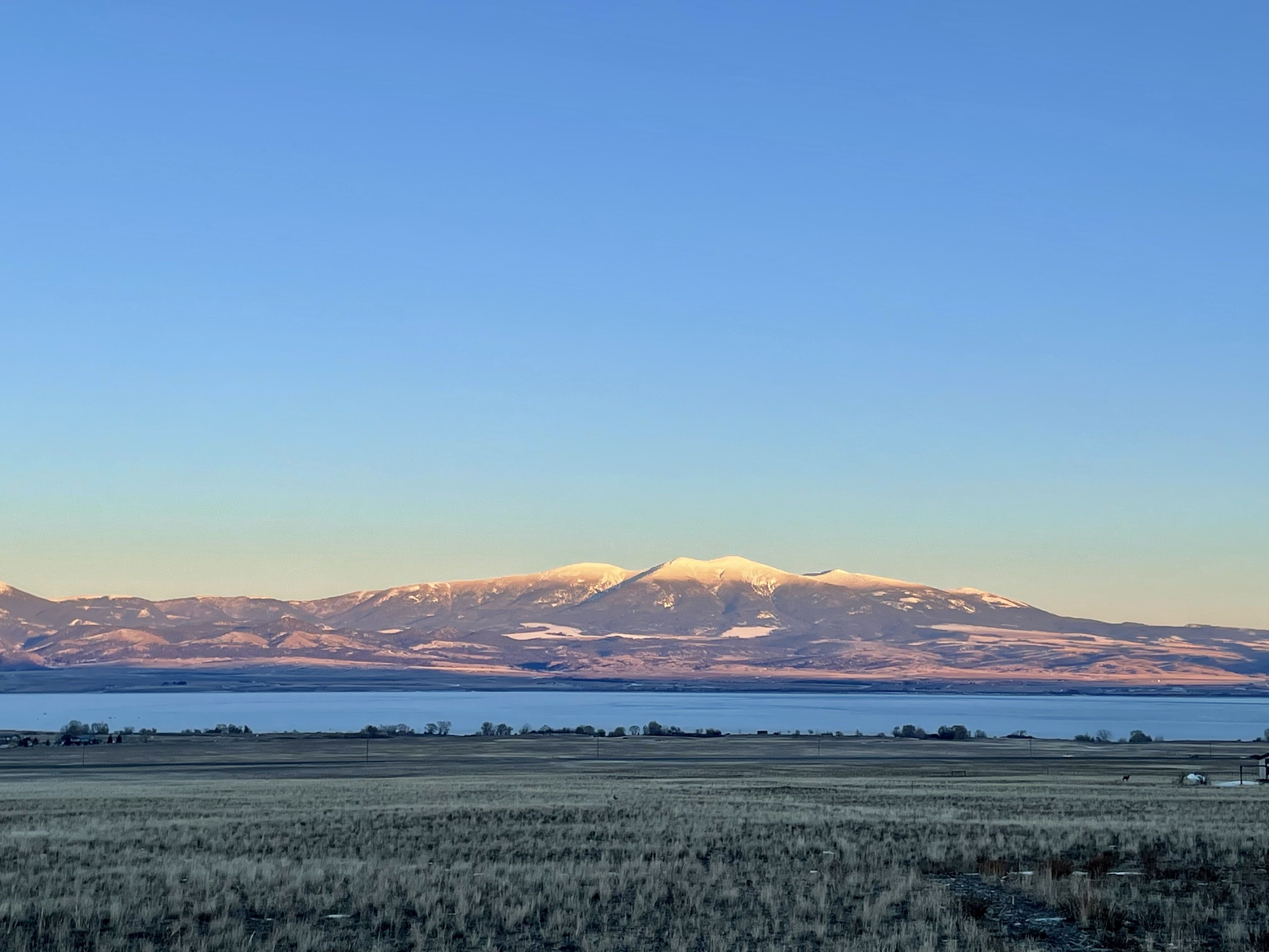Cozy Lakeview Cabin | Stunning Lake and Mountain View | Canyon Ferry Lake