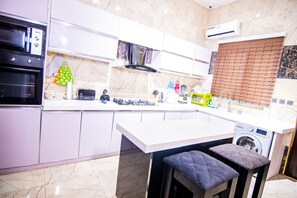 Fridge, microwave, oven, stovetop - Executive 4 bedroom house (Lagos)