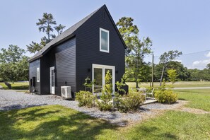 Exterior - Contemporary coastal cottage (Ocean Springs)