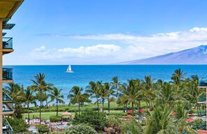 Property grounds - Maui Resort Rentals: Honua Kai Hokulani 636 – Ocean & Mountain Views w/ King Size Balcony! (Lahaina)