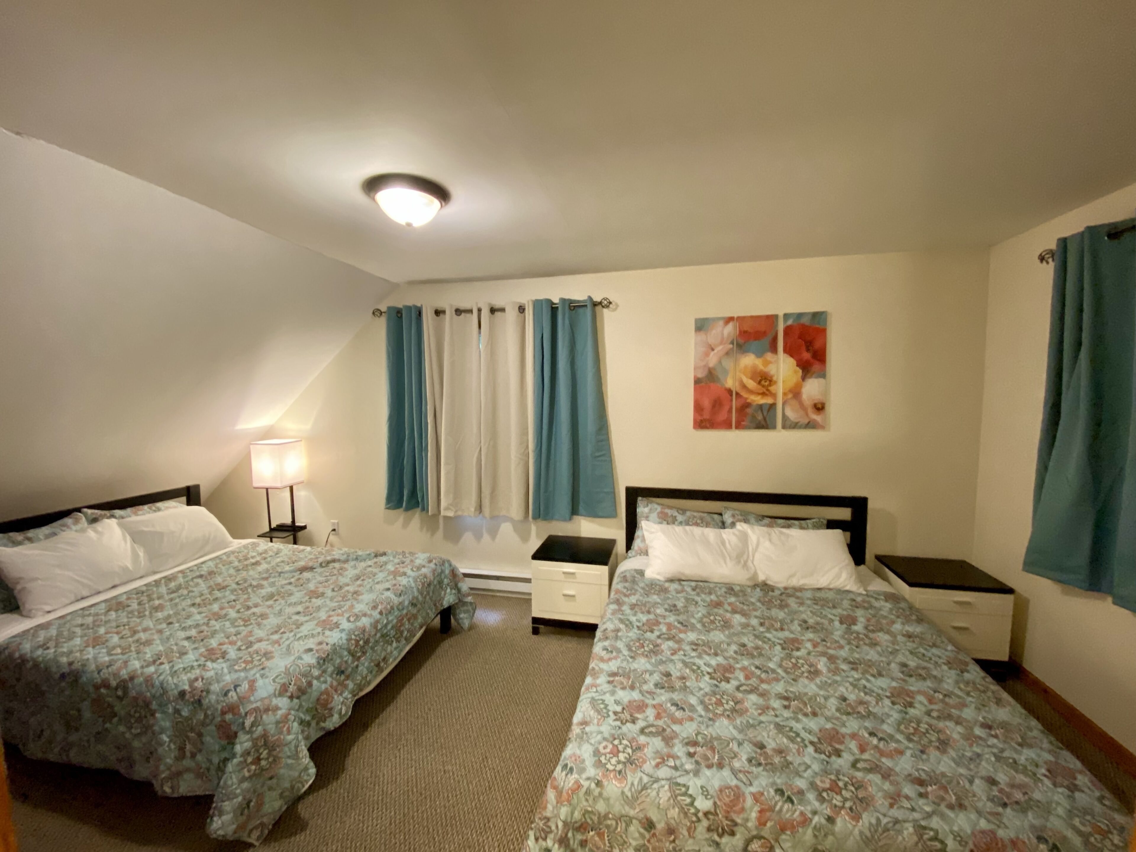 Locust Lake Chalet in Poconos