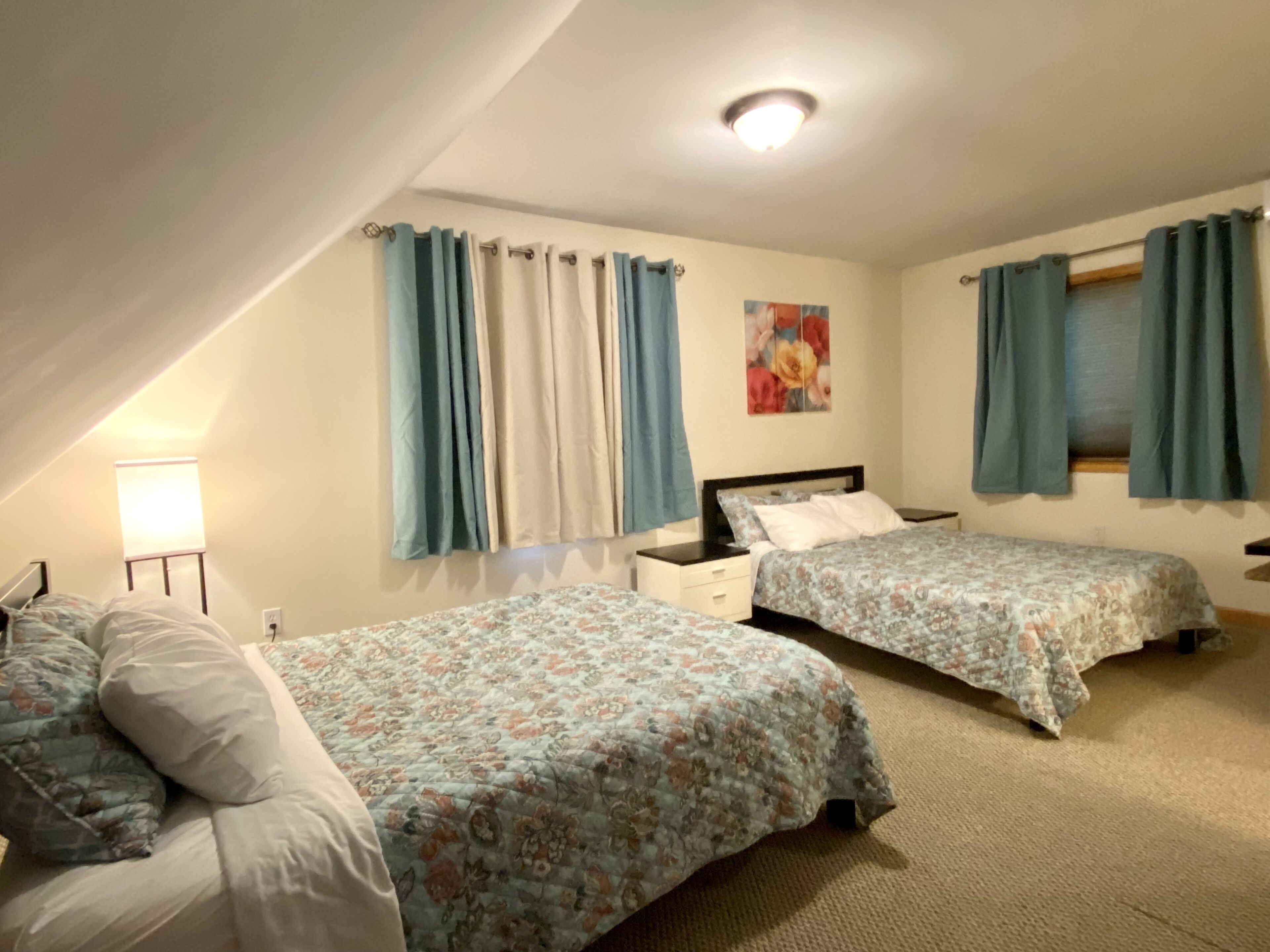 Locust Lake Chalet in Poconos