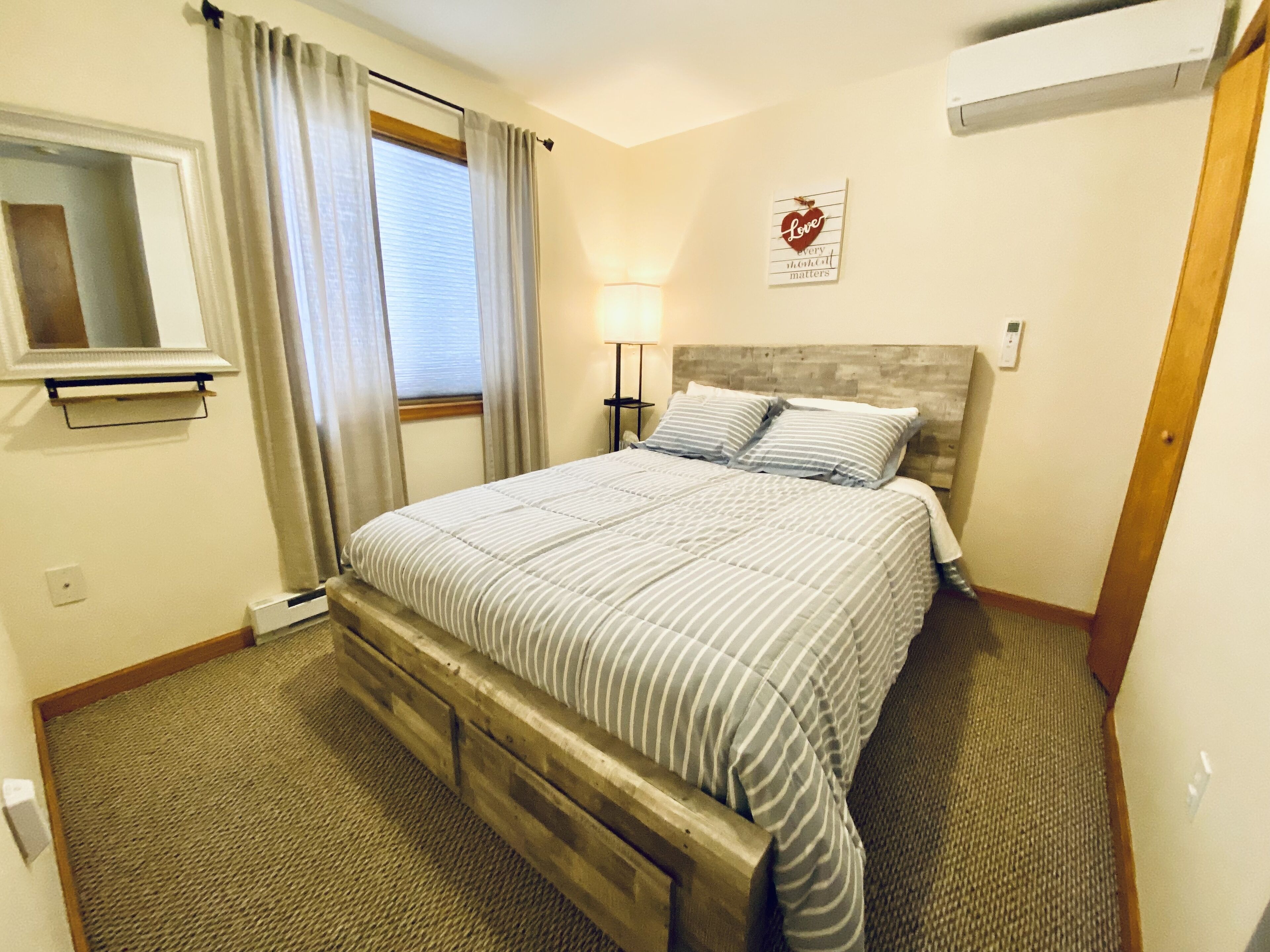 Locust Lake Chalet in Poconos