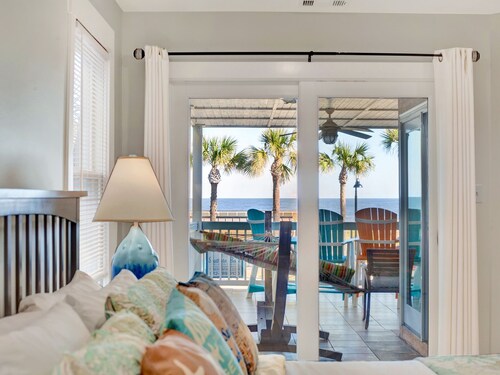 Gorgeous Ocean Views, Heated Pool Access