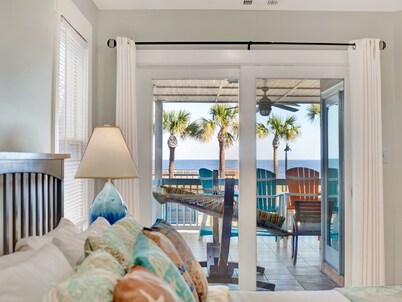 Gorgeous Ocean Views, Heated Pool Access