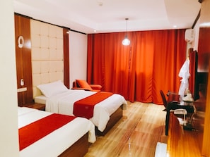 Deluxe Twin Room | In-room safe, desk, free WiFi, bed sheets