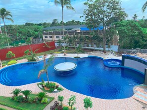 Outdoor pool - Starview Hotel and Resort (Silang)