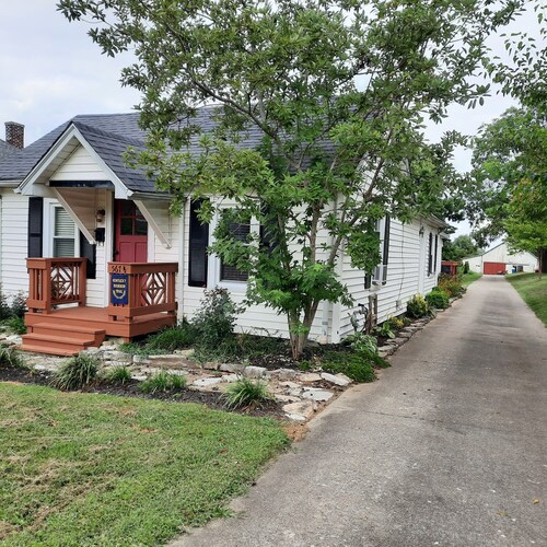 2 Bed/2 Bath/Game Room