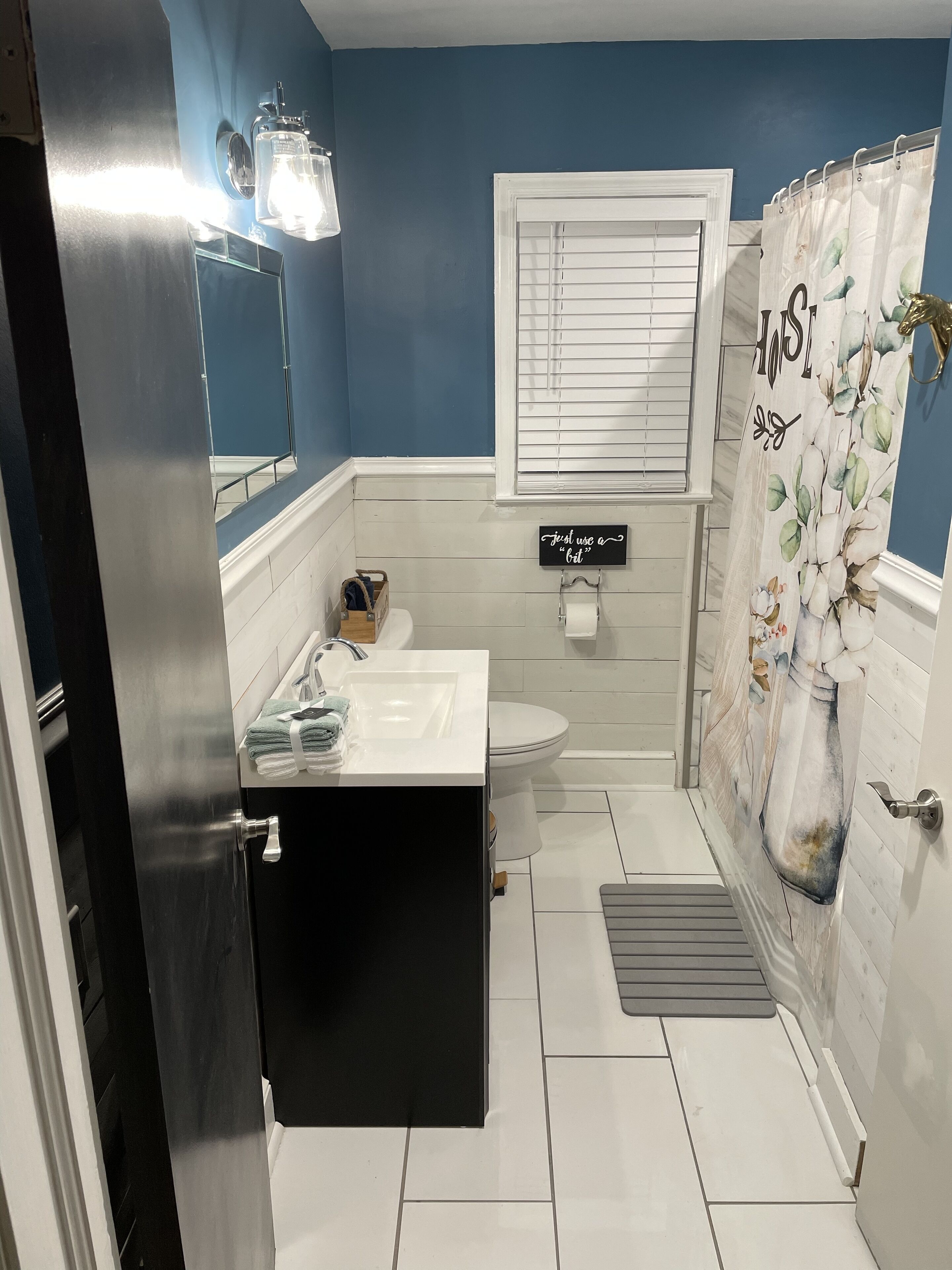 Farmhouse on 24 acres near downtown Aiken and Stable View