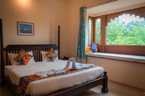 Deluxe Double Room | WiFi, bed sheets - The Sky Imperial Kumbhalmer Resort (Kumbhalgarh)