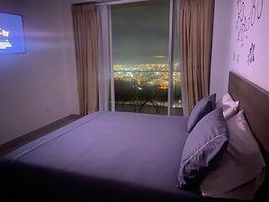 Standard Double Room, 1 Double Bed, Balcony, Mountain View | Free WiFi, bed sheets - Hotel Entre Lomas (Dosquebradas)