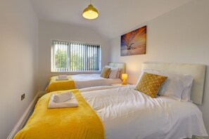 4 habitaciones, tabla de planchar con plancha y wifi gratis 