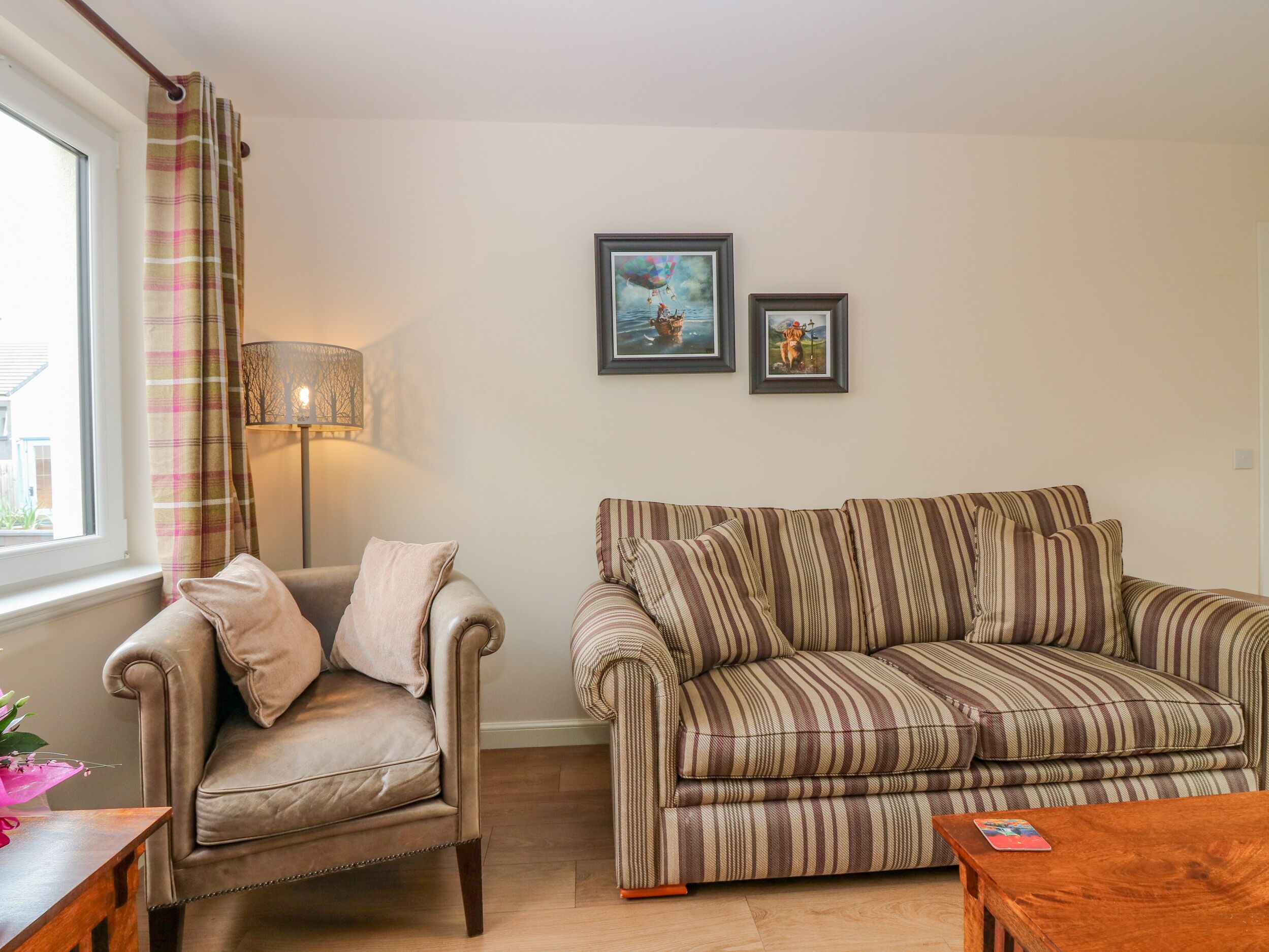 10 GOODHOPE GARDENS, pet friendly, with a garden in Aberdeen