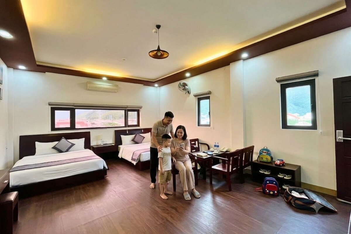 Family Room | WiFi (free), individually decorated, individually furnished, bed sheets