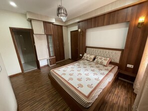 3 bedrooms, WiFi - New and Charming3 Bd/4 Ba House Available for Rent (Kathmandu)