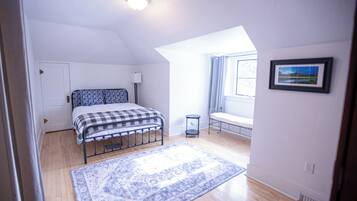 3 chambres, fer et planche à repasser, Wi-Fi, draps fournis