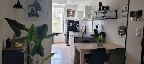 Petit appartement de charme entre mare et monti