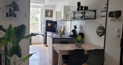 Charming little apartment between mare and monti