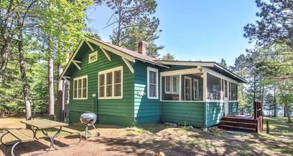 Hearthwood Beach House: Lake Tomahawk PET FRIENDLY