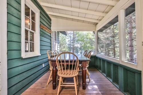 Hearthwood Beach House: Lake Tomahawk PET FRIENDLY