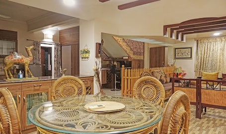 Dining. Treebo Excellent Home