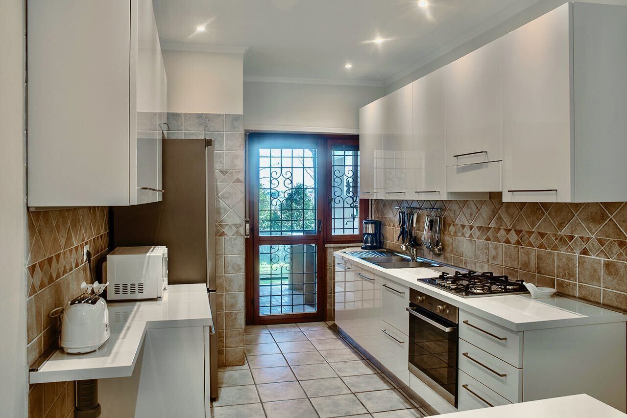 ★★★★★  Spacious Park Apt in Rome/Terrace/Parking/Garden/Minutes from Metro Stop