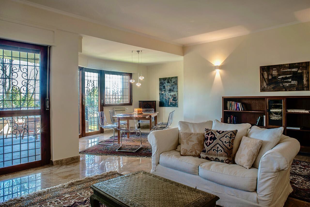 ★★★★★  Spacious Park Apt in Rome/Terrace/Parking/Garden/Minutes from Metro Stop