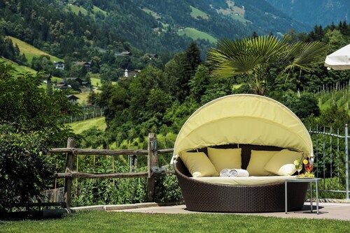 Ferienwohnung "Alpenhof Lodge Alpin Superior" mit Bergblick, Gemeinschaftspool & Sauna