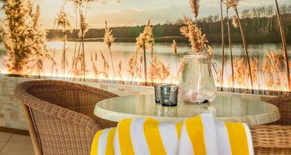 Holiday Apartment "Alpenhof Lodge Ifinger" with Mountain View, Breakfast, Wellness & Wi-Fi