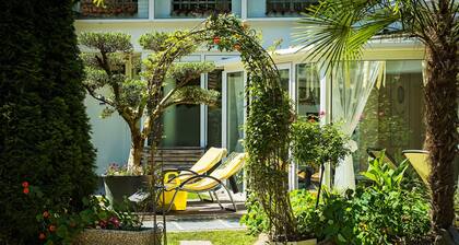 Ferienwohnung "Alpenhof Lodge Almrose" mit Bergblick, Pool & Sauna
