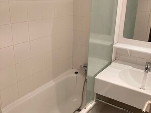 Bathroom - Comfortable studio in Tignes for 4 people with kitchenette (Tignes-Le Lavachet)